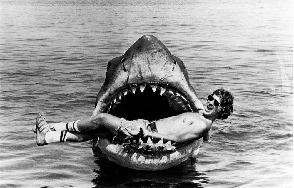 steven_spielberg_jaws