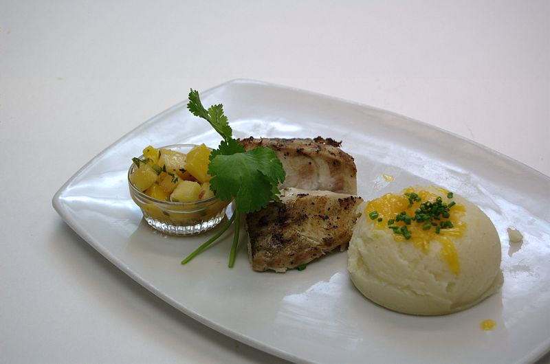 800px-GrilledMahiMahi
