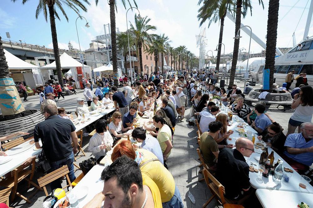 Slow Fish porto antico-2.jpg